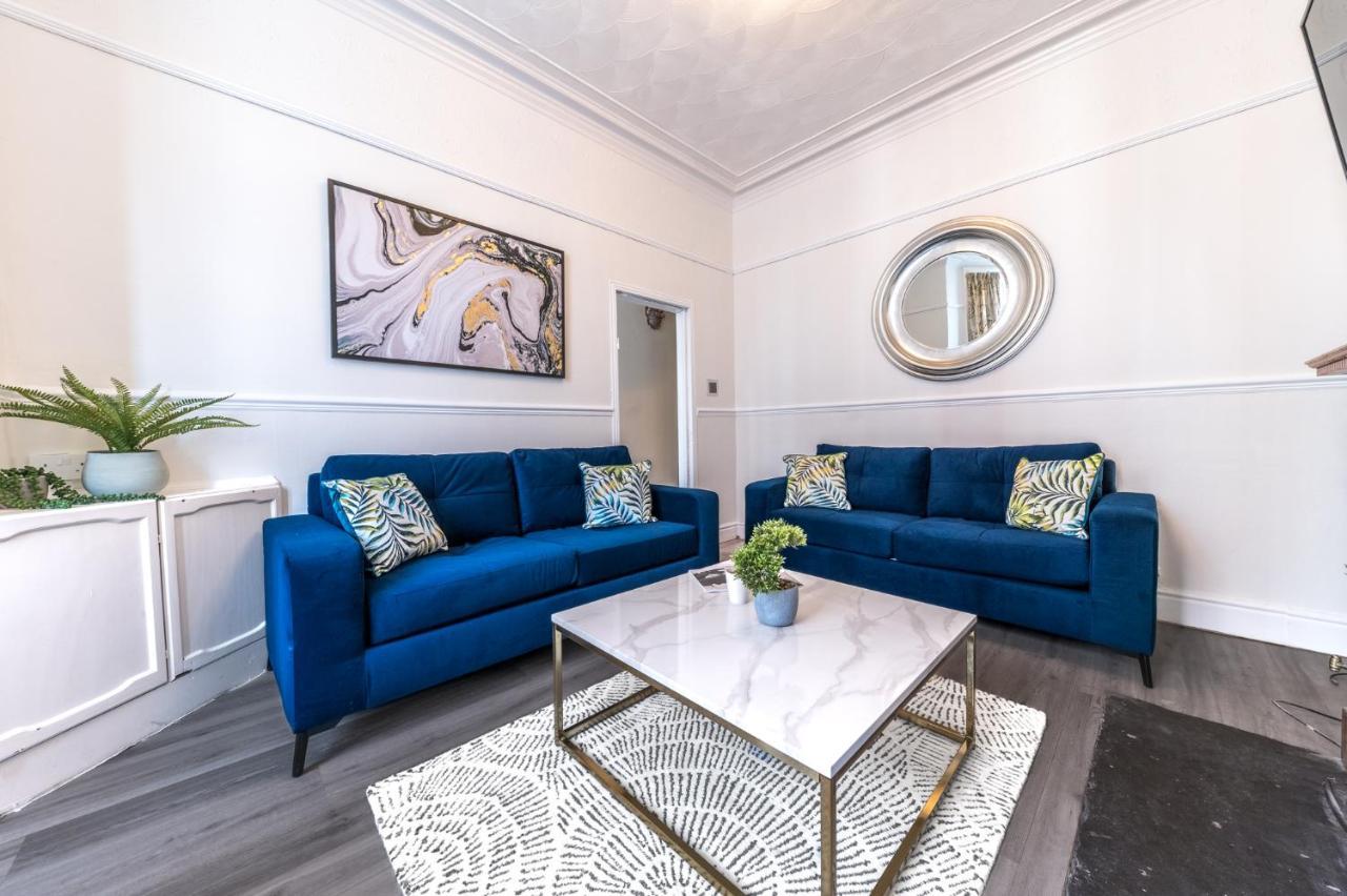 Апартаменты Stylish Luxury Large 4Br Kingbed Барроу-ин-Фернесс Экстерьер фото