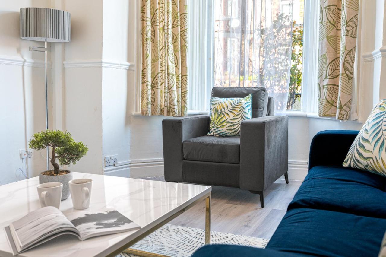 Апартаменты Stylish Luxury Large 4Br Kingbed Барроу-ин-Фернесс Экстерьер фото