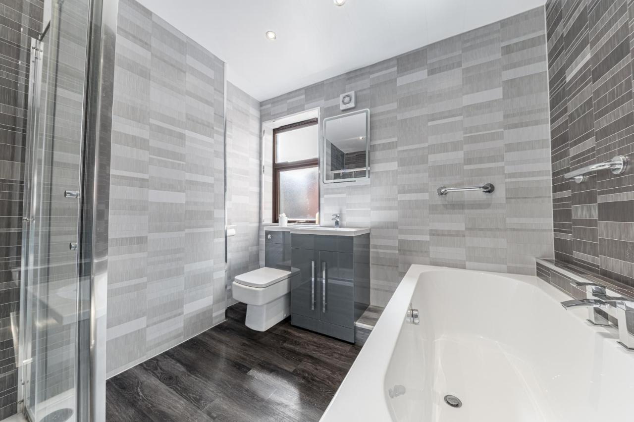 Апартаменты Stylish Luxury Large 4Br Kingbed Барроу-ин-Фернесс Экстерьер фото