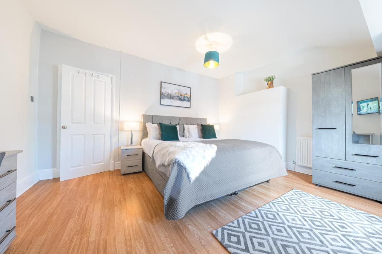 Апартаменты Stylish Luxury Large 4Br Kingbed Барроу-ин-Фернесс Экстерьер фото